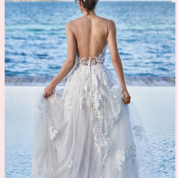 Brand New Vow'd Wedding Dress - antelopusenergy.com